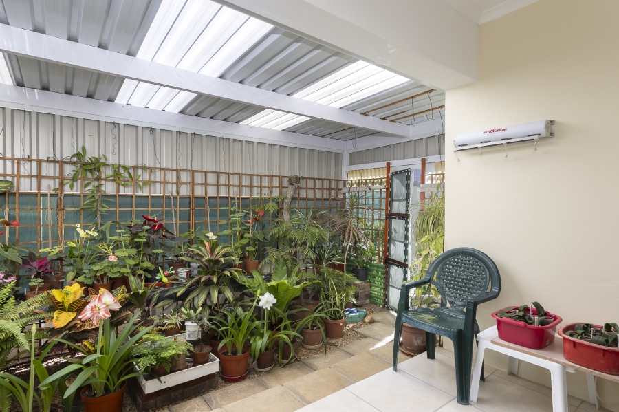 3 Bedroom Property for Sale in Fernwood Western Cape